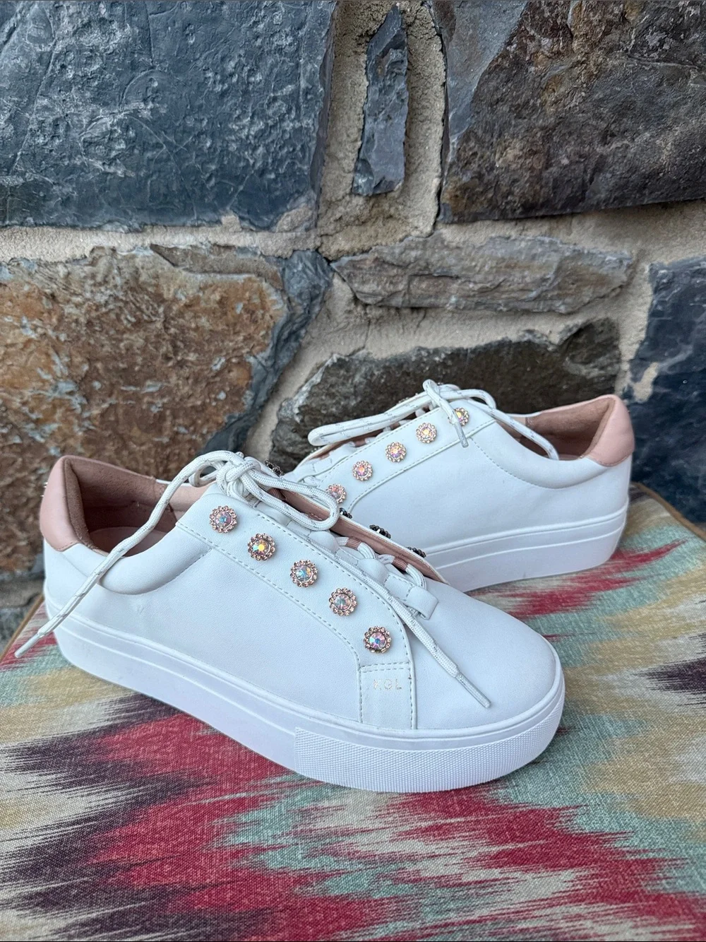 Kurt Geiger London Designer white rhinestone Leather sneakers Women size 38.5